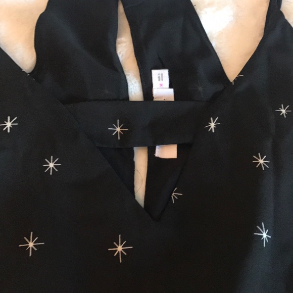 Lush strapped shell/Cami type blouse - Picture 3 of 7